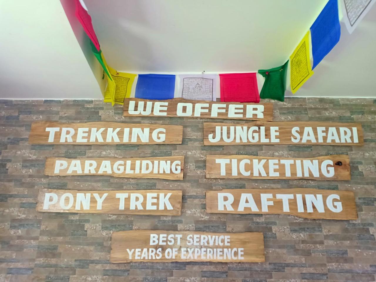 Little Pilgrim Lodge Pokhara Bagian luar foto