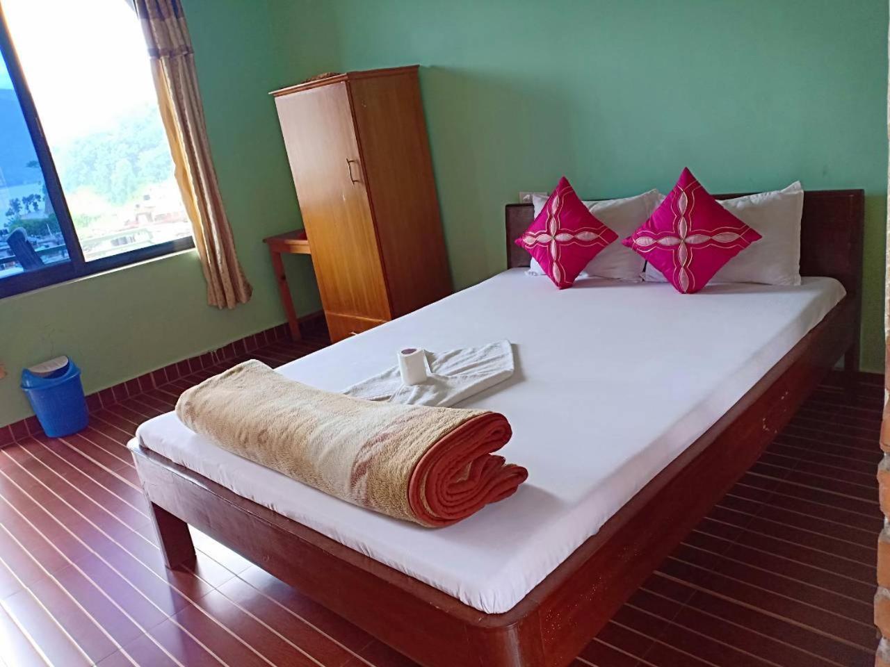 Little Pilgrim Lodge Pokhara Bagian luar foto