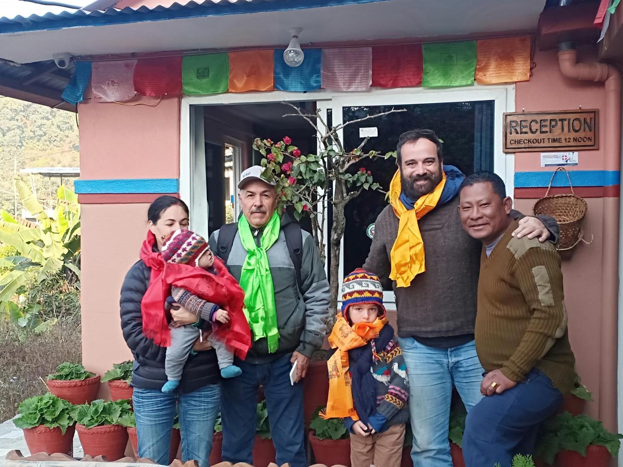Little Pilgrim Lodge Pokhara Bagian luar foto